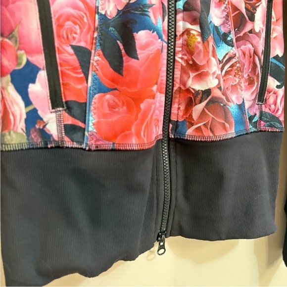 Lululemon Athletica Asana Secret Garden Pink & Blue Floral Zip-Up Jacket - Picture 9 of 16